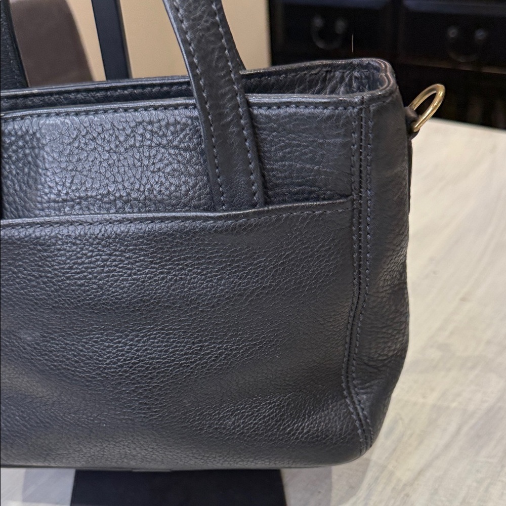 Vintage Coach Black Leather Small Shoulder Bag - Picture 6 of 14